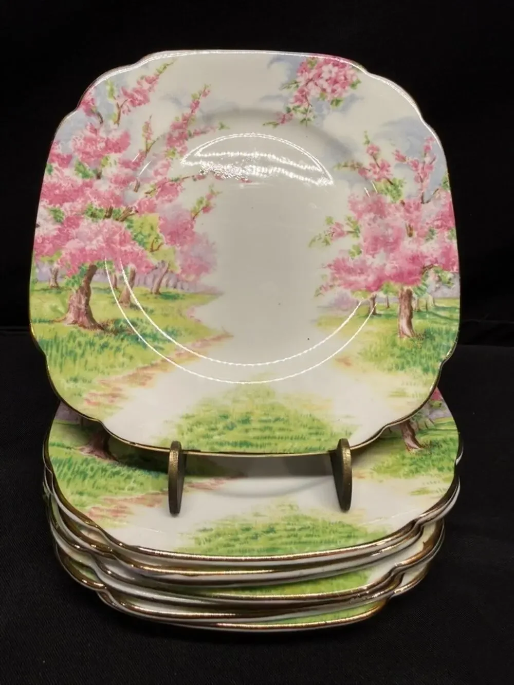8 Royal Albert England Blossom Time 6.25